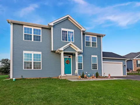 Exterior - 2307 Tyler Trl, Mchenry, IL 60051 photo 2 of 6