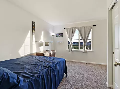 Bedroom - 2307 Tyler Trl, Mchenry, IL 60051 photo 3 of 7