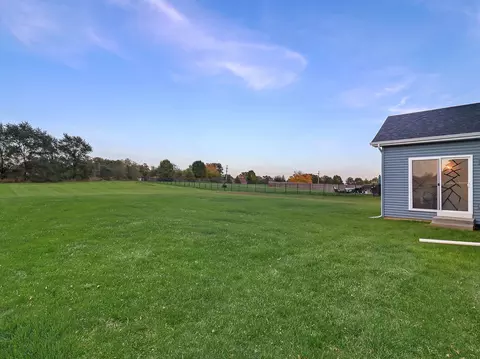 Exterior - 2307 Tyler Trl, Mchenry, IL 60051 photo 6 of 6
