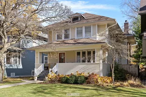 226 N Taylor Ave, Oak Park, IL 60302