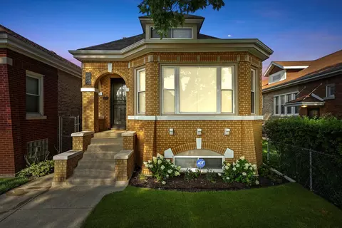 8446 S Aberdeen St, Chicago, IL 60620