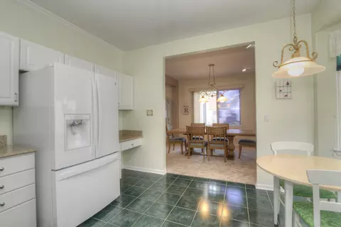 Kitchen - 13719 S Redbud Dr, Plainfield, IL 60544 photo 3 of 4
