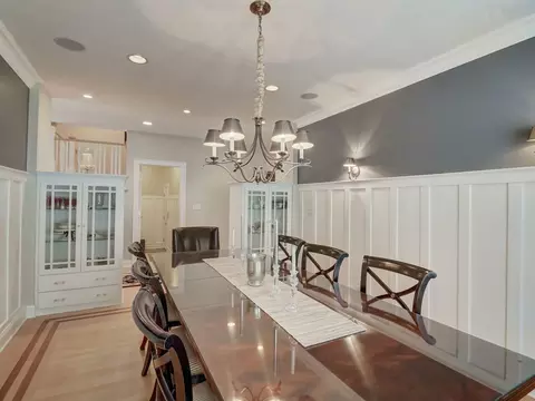 Dining - 110 E Wilson St, Elmhurst, IL 60126 photo 4 of 6