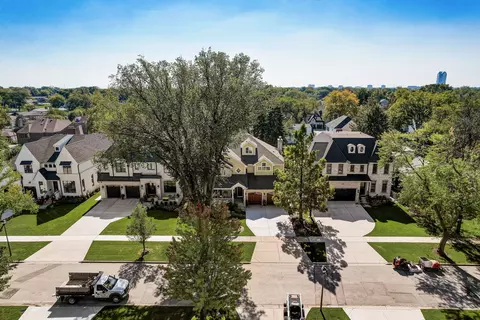 View/Area - 110 E Wilson St, Elmhurst, IL 60126 photo 1 of 3