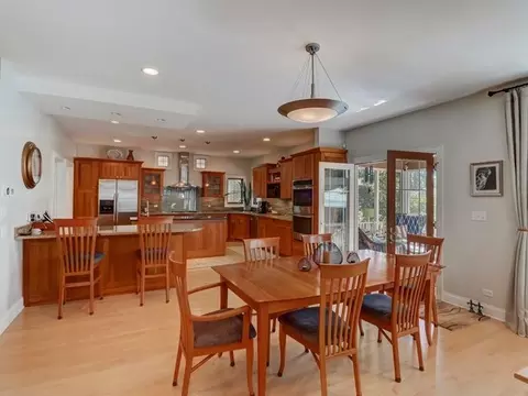 Dining - 110 E Wilson St, Elmhurst, IL 60126 photo 1 of 6