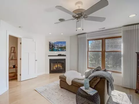 Bedroom - 110 E Wilson St, Elmhurst, IL 60126 photo 4 of 10