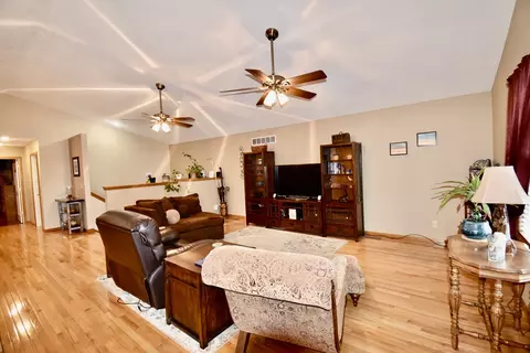 Living - 1109 Sonoma Way, Normal, IL 61761 photo 2 of 2