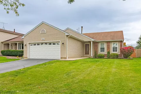 944 Debra Ln, Elk Grove Village, IL 60007