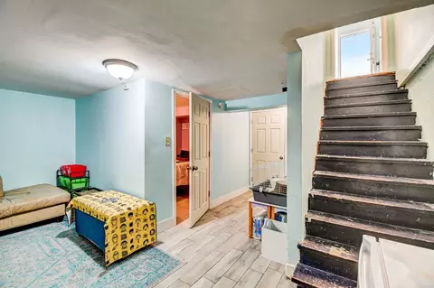 Entry Way - 1903 Lee St, Evanston, IL 60202 photo 1 of 1