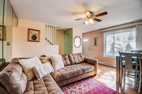 Living - 1903 Lee St, Evanston, IL 60202 photo 2 of 9