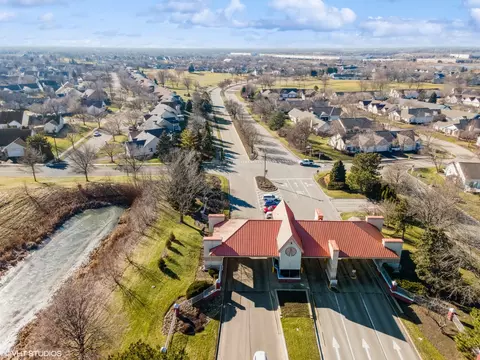 View/Area - 21352 W Douglas Ln, Plainfield, IL 60544 photo 12 of 13