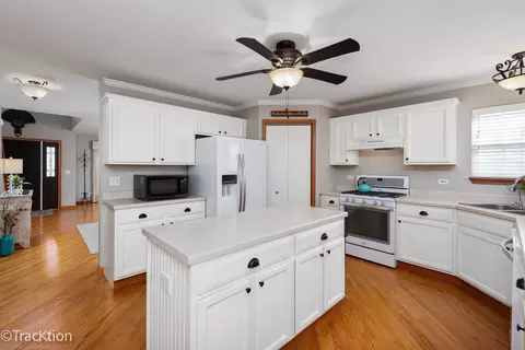 Kitchen - 1805 Ridge Moor Dr, Plainfield, IL 60586 photo 1 of 2