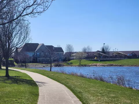 Exterior - 1805 Ridge Moor Dr, Plainfield, IL 60586 photo 5 of 9