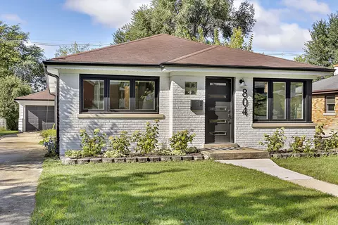 804 S Fairfield Ave, Elmhurst, IL 60126
