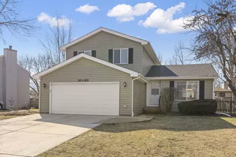 30 W101 Branch Ave, Warrenville, IL 60555