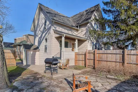 Exterior - 1114 Hill Ave, Elgin, IL 60120 photo 4 of 4