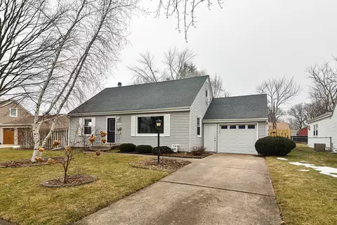 3014 Barrington Pl, Rockford, IL 61107
