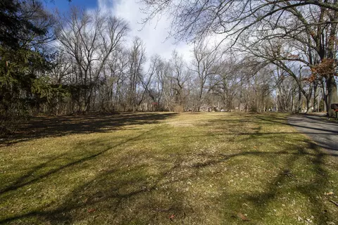 Exterior - 2888 E 3500s Rd, Kankakee, IL 60901 photo 13 of 15