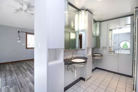 Bath - 2888 E 3500s Rd, Kankakee, IL 60901 photo 6 of 7