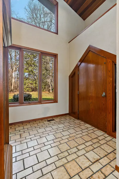 Entry Way - 2888 E 3500s Rd, Kankakee, IL 60901 photo 1 of 1