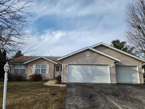 482 University Dr, Rockford, IL 61107