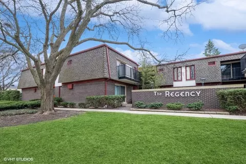 1001 Deerfield Rd #204, Deerfield, IL 60015