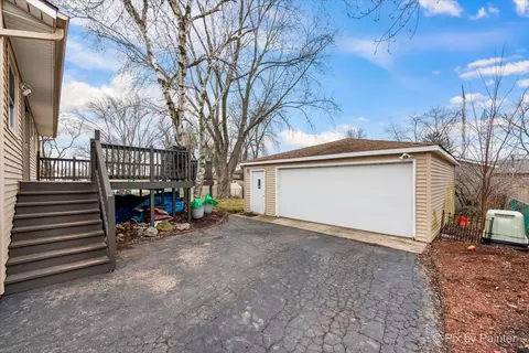 Exterior - 113 Springleaf Dr, Bolingbrook, IL 60440 photo 3 of 6