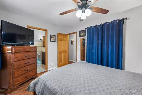 Bedroom - 113 Springleaf Dr, Bolingbrook, IL 60440 photo 2 of 4