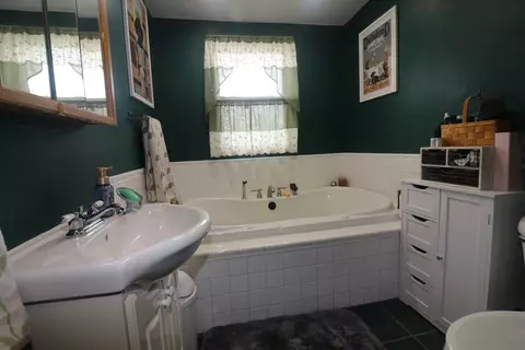Bath - 240 Water St, Weldon, IL 61882 photo 1 of 2