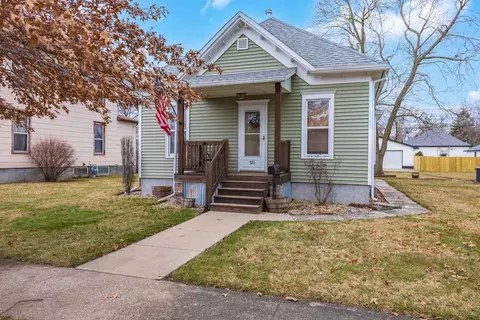 523 E Timber St, Pontiac, IL 61764