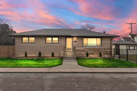 738 Greenbay Ave, Calumet City, IL 60409