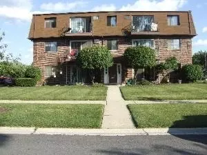 1228 Whispering Hills Ct #3A, Naperville, IL 60540