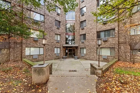 5306 N Cumberland Ave #314, Chicago, IL 60656