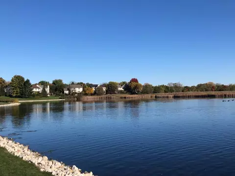 1074 Wakefield Dr, Elgin, IL 60120 photo 18