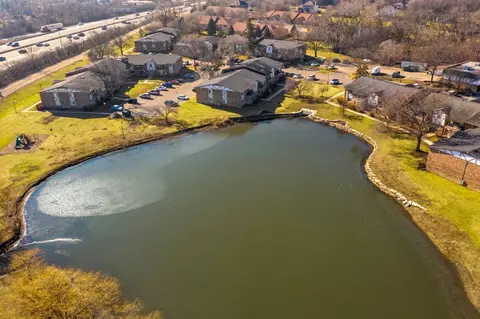 View/Area - 9 N S220 N Frontage Rd #104, Willowbrook, IL 60527 photo 1 of 2