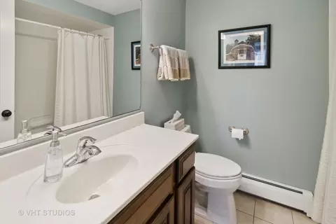 Bath - 233 Forest Ave, Itasca, IL 60143 photo 3 of 3
