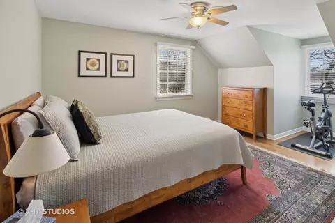 Bedroom - 233 Forest Ave, Itasca, IL 60143 photo 3 of 4