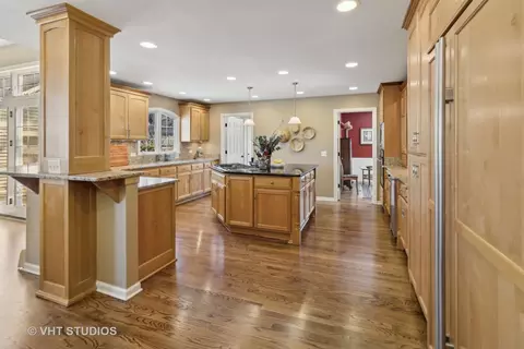 Kitchen - 233 Forest Ave, Itasca, IL 60143 photo 1 of 2