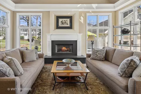 Living - 233 Forest Ave, Itasca, IL 60143 photo 1 of 3