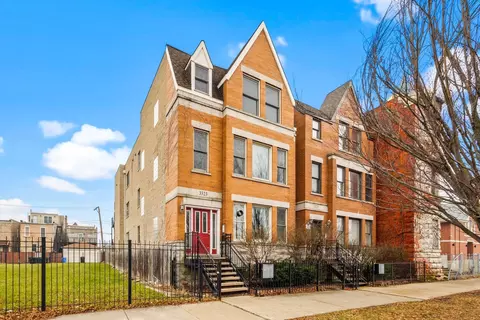 3323 W Washington Blvd #2, Chicago, IL 60624