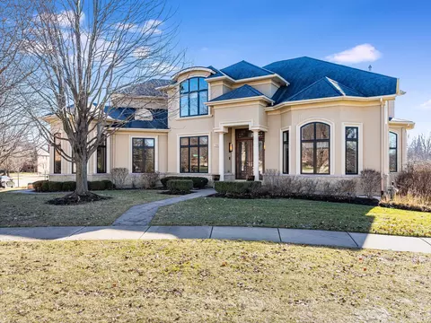 396 Shadow Creek Ct, Naperville, IL 60540