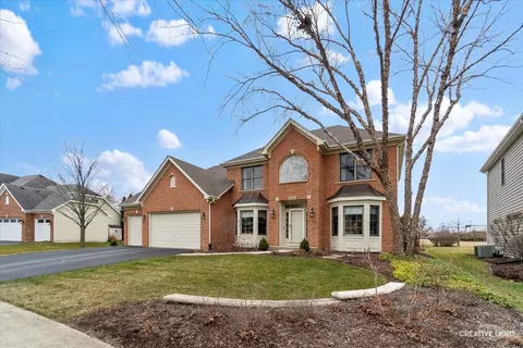 1920 Eldorado Dr, Geneva, IL 60134 photo 2