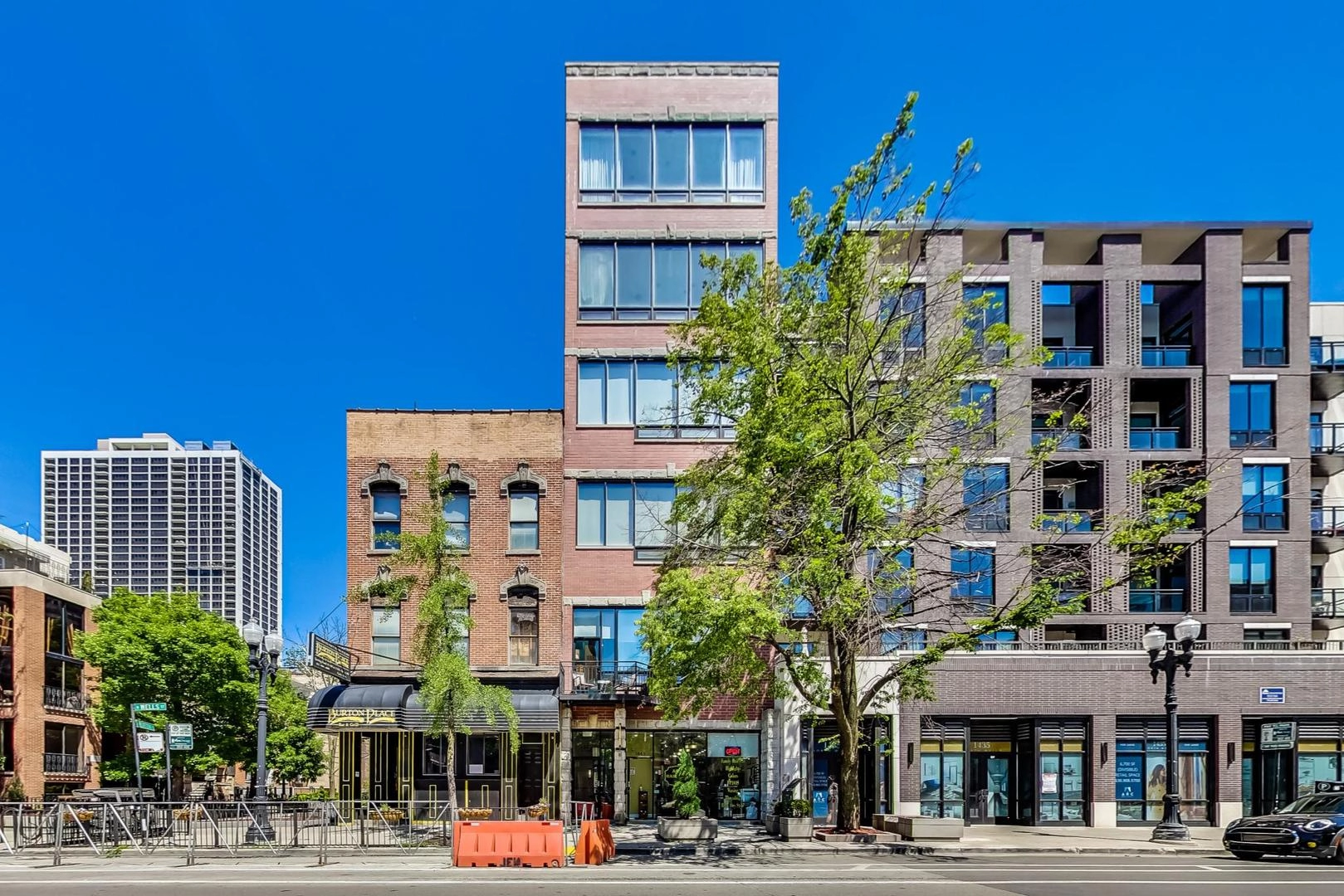 1445 N Wells St Unit 2  