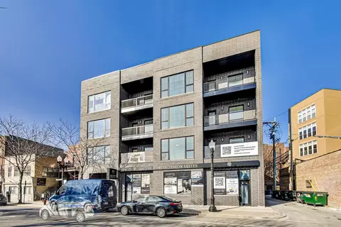2024 W Irving Park Rd #204, Chicago, IL 60618