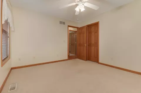 15 Grape Vine Ln, Bloomington, IL 61704 photo 22