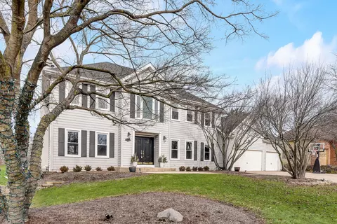 39 N W846 N Robert Frost Cir, Saint Charles, IL 60175