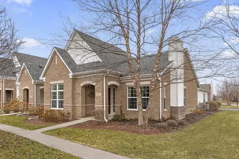 2935 Normandy Cir #1, Naperville, IL 60564
