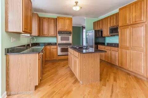 6805 Twin Falls Dr, Plainfield, IL 60586 photo 3