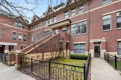 1938 S Prairie Ave, Chicago, IL 60616