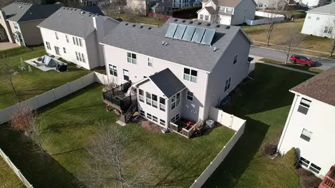 Exterior - 1909 Blue Heron Cir, Bartlett, IL 60103 photo 2 of 5